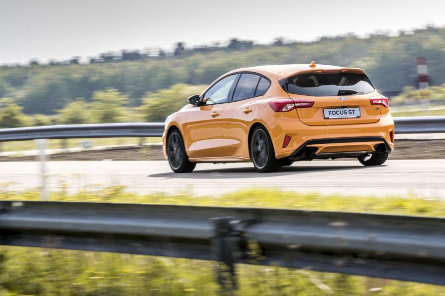  Ford Focus ST 2019 года  (WW) (фото 22 из 43)
